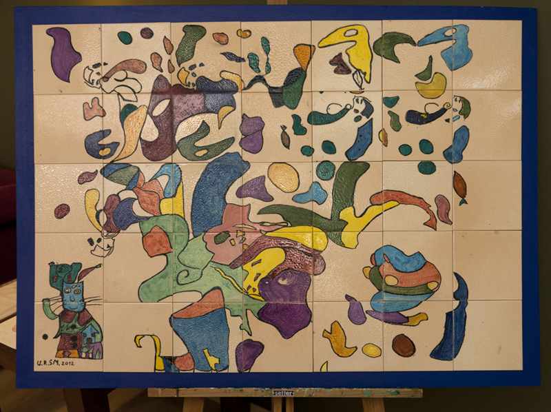 El mural colectivo de azulejo, pieza principal de la exposición