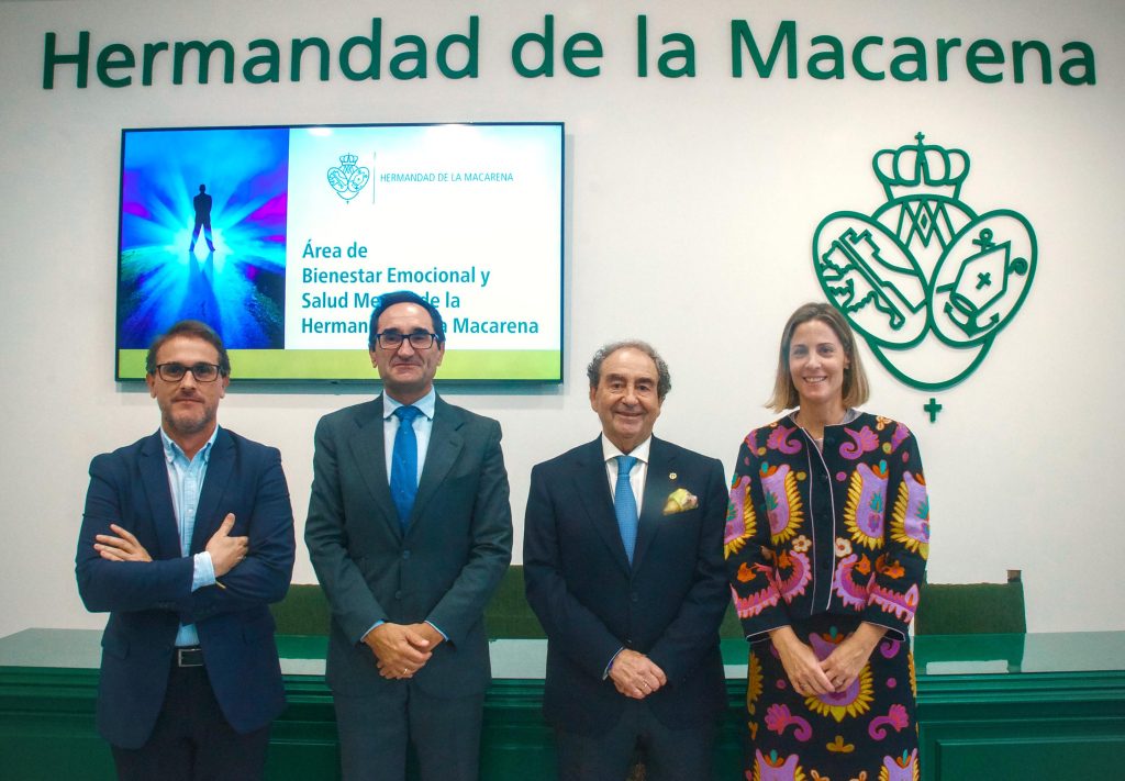 Rueda de prensa creación Área de Bienestar Emocional y Salud Mental de la Hermandad de la Macarena. Participan Benedicto Crespo y Jacqueline Mayoral.